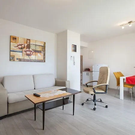 Apartments Turtle Gardens Makarska Exterior photo
